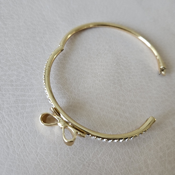 Kate Spade Love Notes Mini Bow Bracelet - Picture 12 of 13